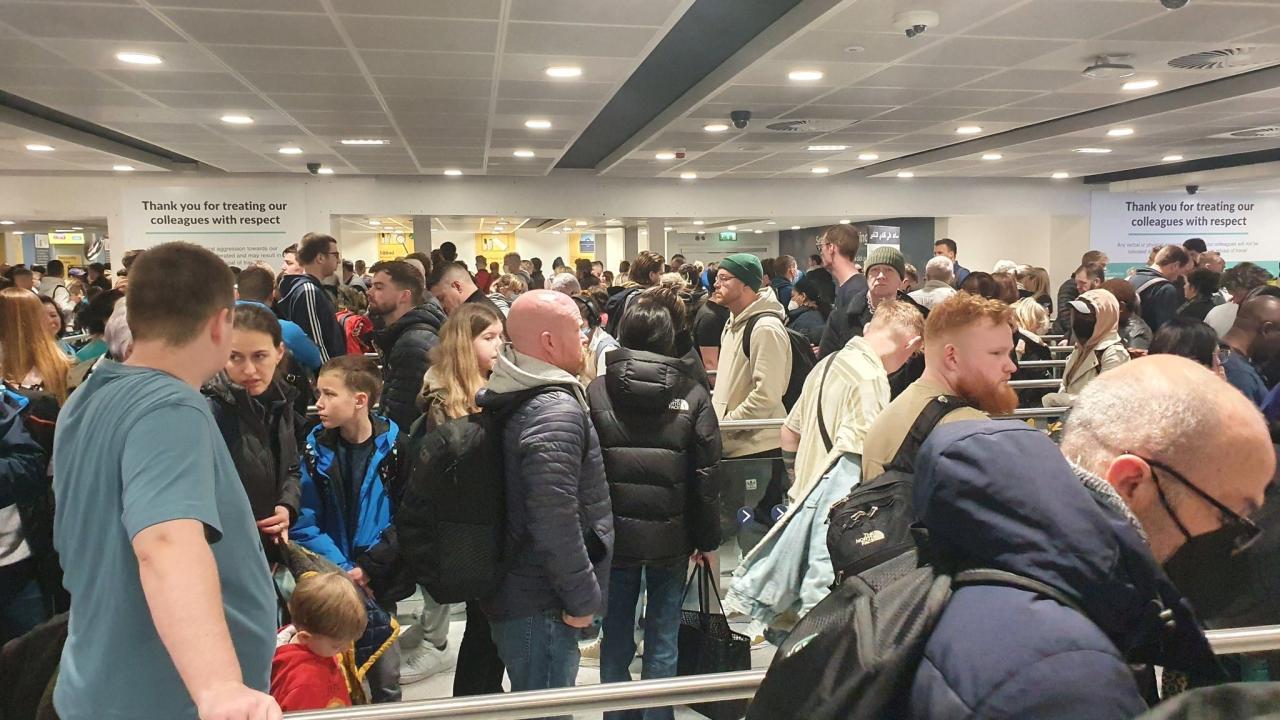 Manchester Airport runways reopen, but passengers warned of